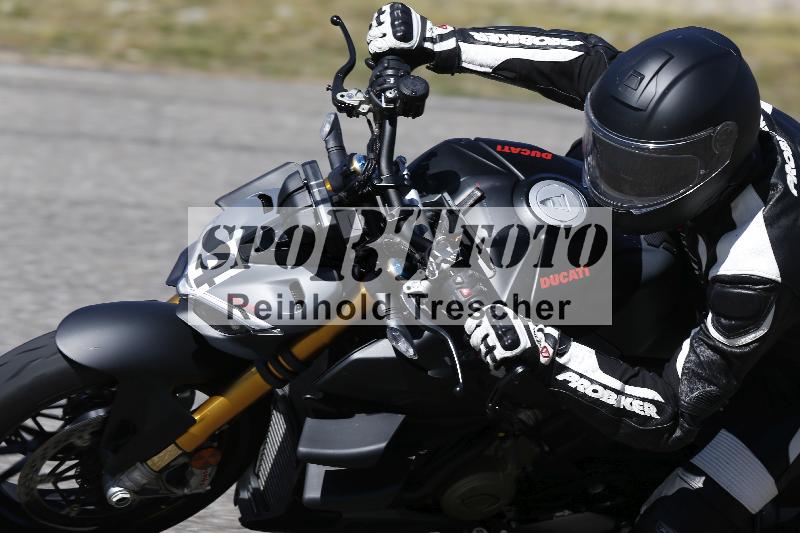 /07 09.04.2026 Cornu Master School ADR/Gruppe blau/4